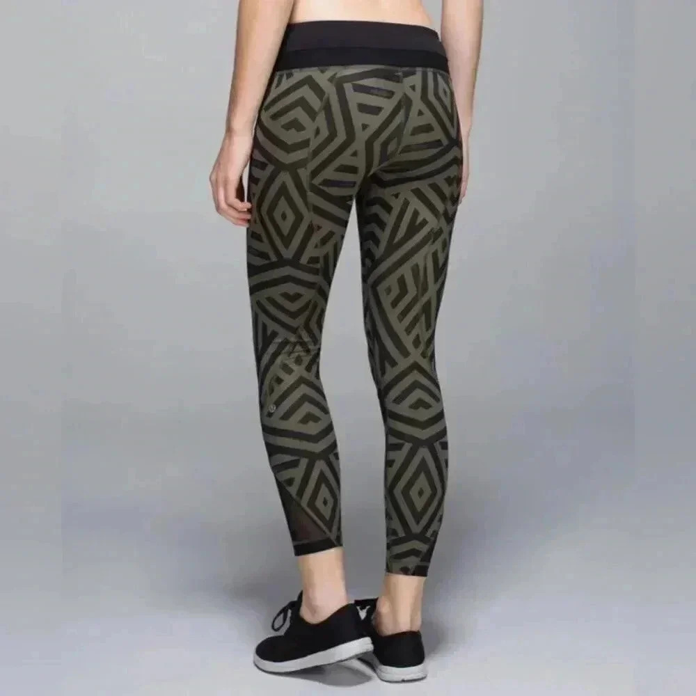 Lululemon Inspire II Full-On LuxtremeChevron Shuffle Fatigue Green leggings 4